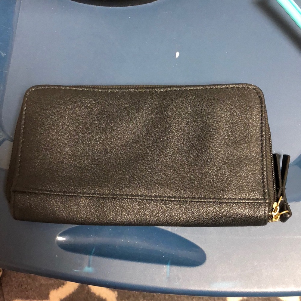 Jessica Simpson Wallet - Picture 2 of 4